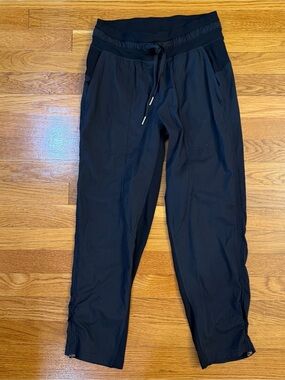Lululemon Dance Studio Mid-Rise Crop 25" Black - Size 4